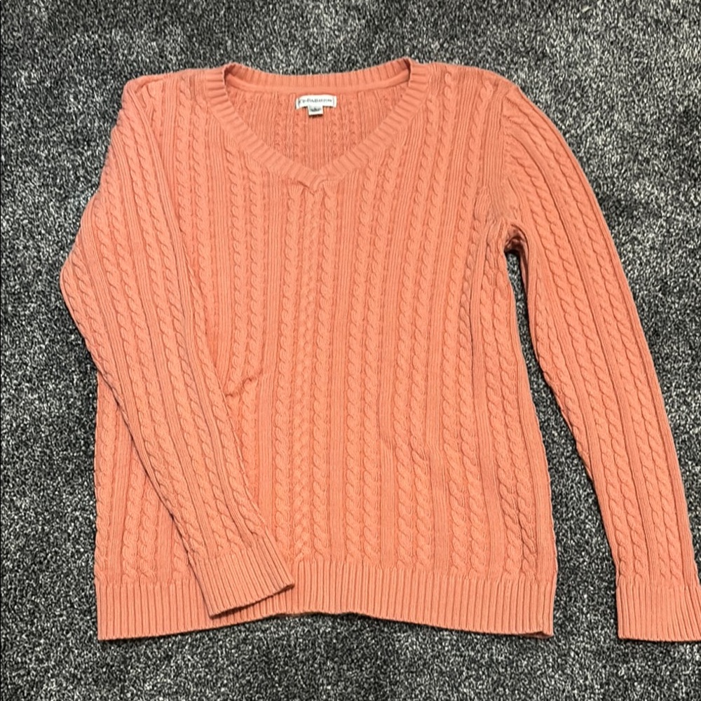 Women's V-Neck Cable Knit Sweater - Peach